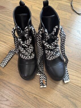 Black Women's Lace-Up Fashion Boots with Black & White Herringbone Laces